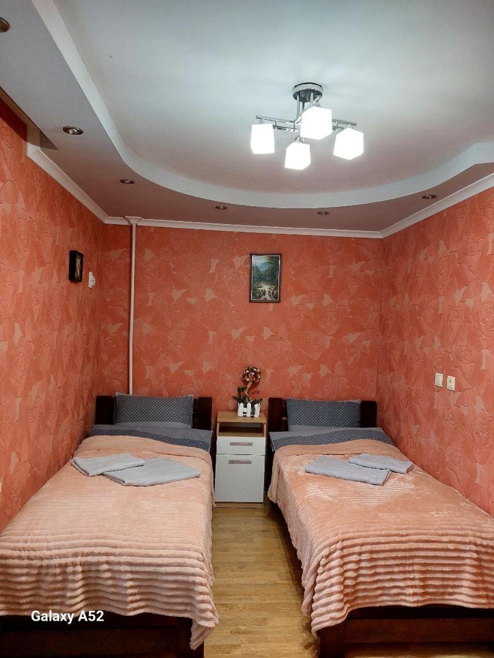 Подобова Оренда Двокімнатної Квартири Старичі Exterior photo